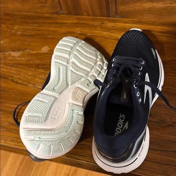 Brooks Navy and White Running Shoes - Picture 2 of 3